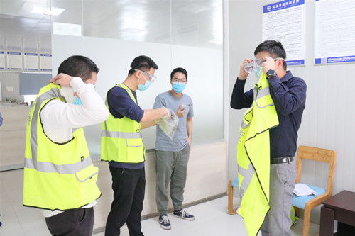 未雨綢繆，筑牢防線 七分公司孟加拉項(xiàng)目開(kāi)展新冠疫情應(yīng)急預(yù)案與醫(yī)護(hù)人員防護(hù)用品專項(xiàng)演練